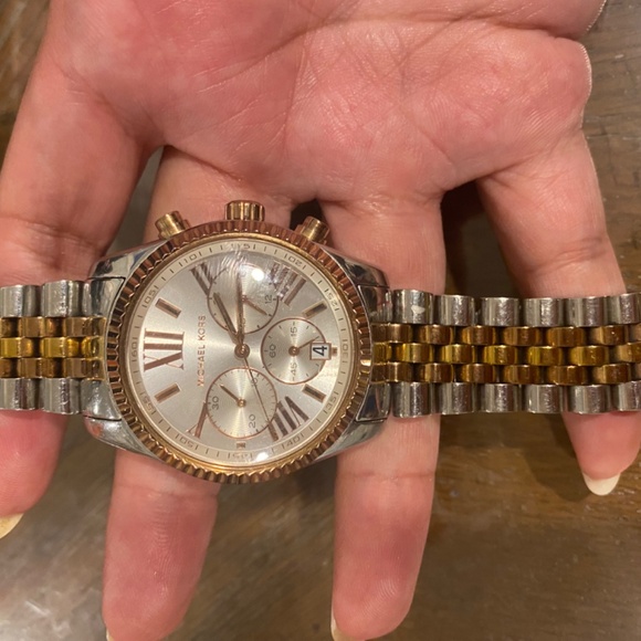 Michael Kors Lexington watch main image 2